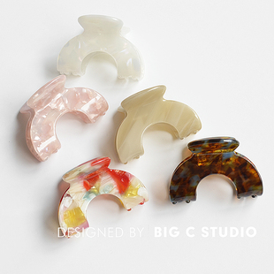 法式复古醋酸弧形抓夹高级感人鱼姬发抓半扎甜美少女盘发鲨鱼夹子