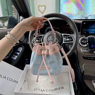 JULIA COURIER小众拼色绣花水桶包包女2026新款 潮单肩斜挎包通勤