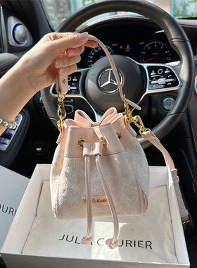 JULIA COURIER小众原创绣花水桶包包女2025新款潮通勤单肩斜挎包