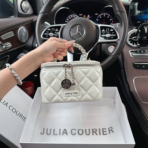 JULIACOURIER小香风盒子包折扣