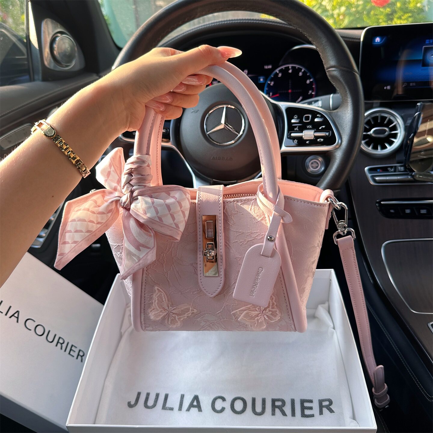JULIACOURIER女包樱花粉刺绣菜篮子包包女2026新款单肩斜挎水桶包