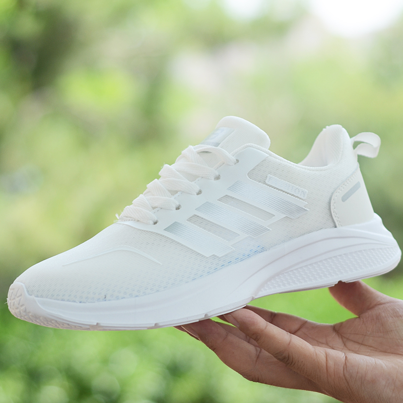 2025新款白色运动鞋透气网布鞋软底休闲鞋纯白色健身鞋跑鞋潮鞋