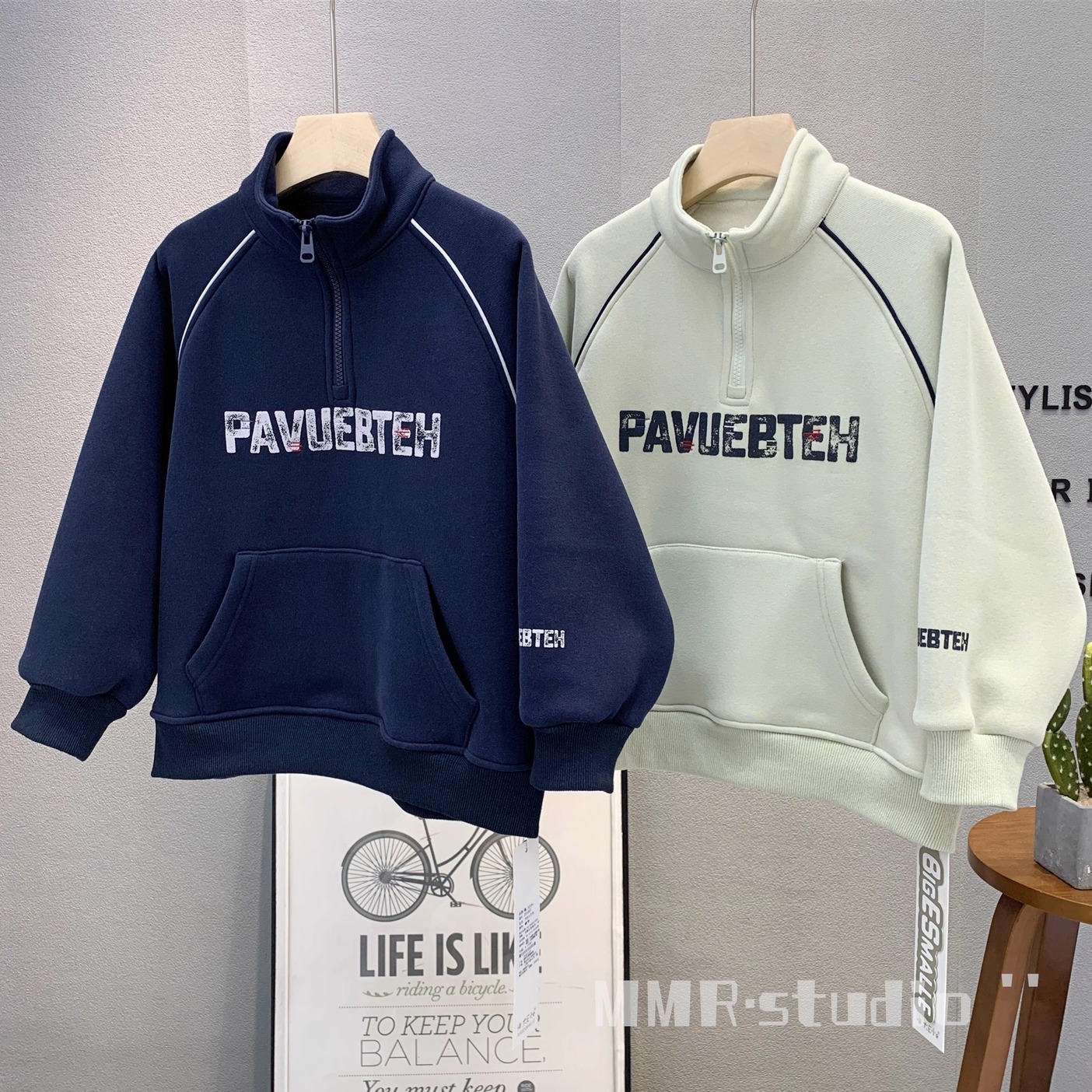 大E小e童装中大童加绒立领卫衣