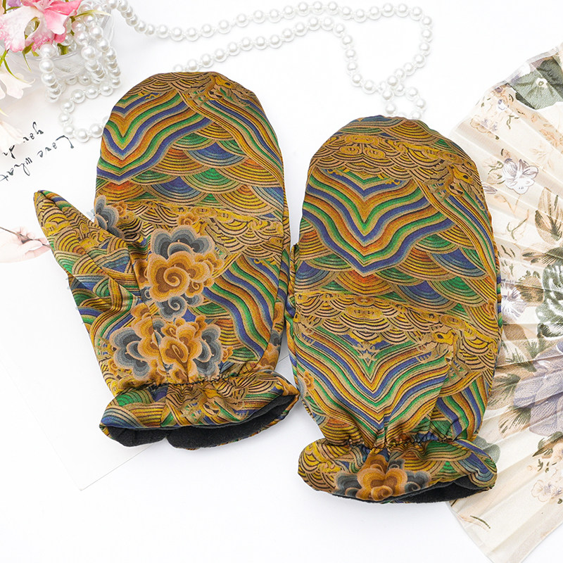 高档真丝桑蚕丝保暖手套香云纱加绒全指男女通用春秋冬