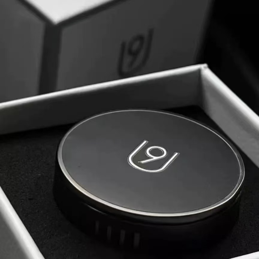 车载香水乌木香薰汽车摆件