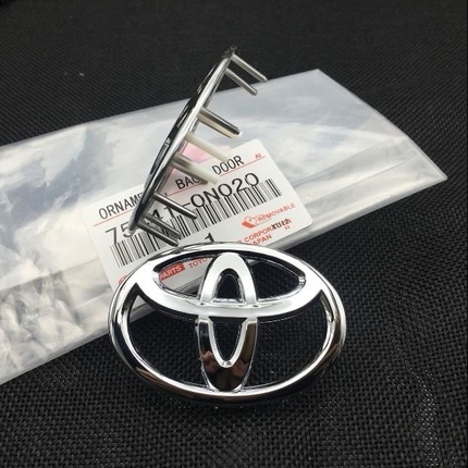 Suitable for Toyota Steering Wheel Logo Camry Reiz Highlander Corolla Camry Corolla Steering Wheel Emblem
