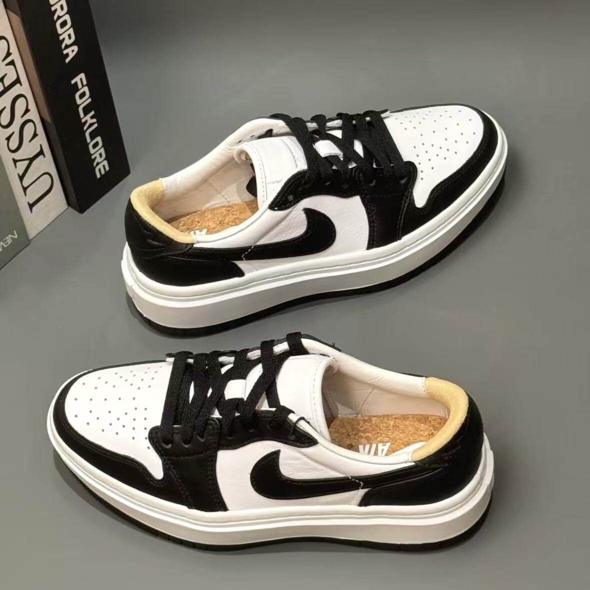 Jordan Air Jordan 1 皮革 舒适 低帮 复古篮球鞋 女款 黑白