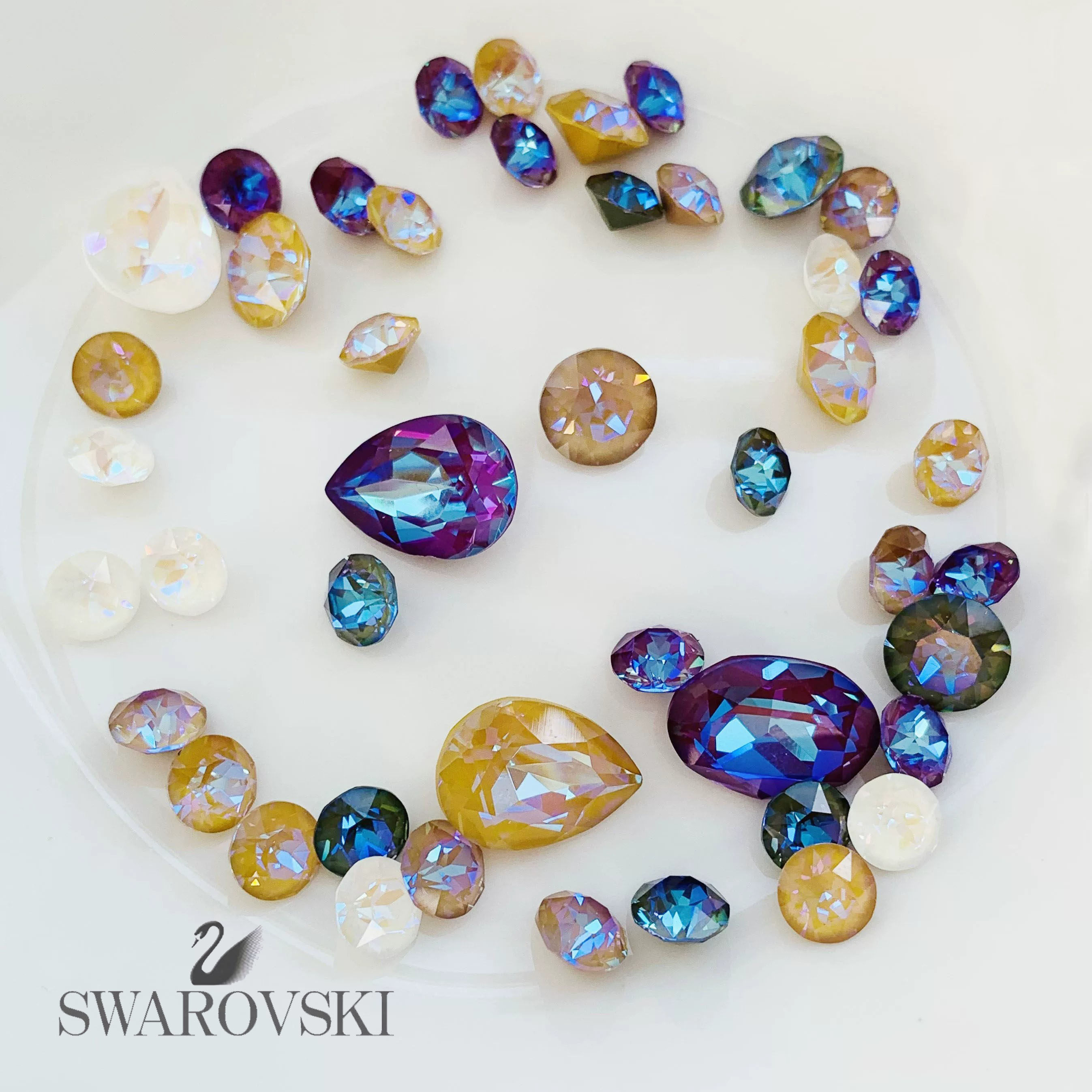 现货日本SWAROVSKI奥钻施家彩色水晶尖底钻平底钻椭圆水滴饰品