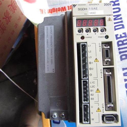 全新原装伺服驱动器SGDH-05DE-OY原装正品质保一年欢迎议价。