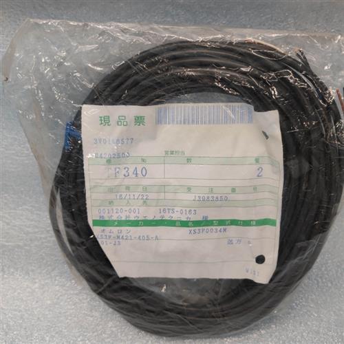 议价XS3F-M421-405-A 欧姆龙 传感器连接线原装正品未使用品
