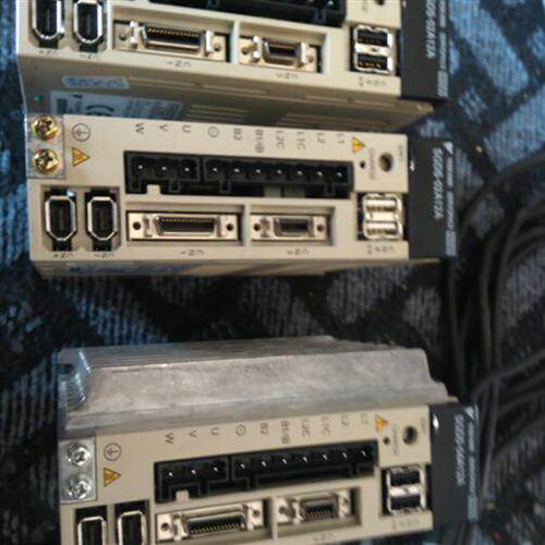 议价SGD7S-R90A10A特价伺服驱动器原装正品库存现货测试OK包