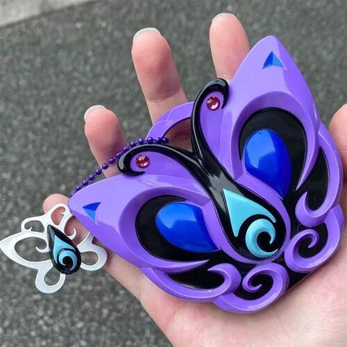 巴啦啦小魔仙严莉莉黑变