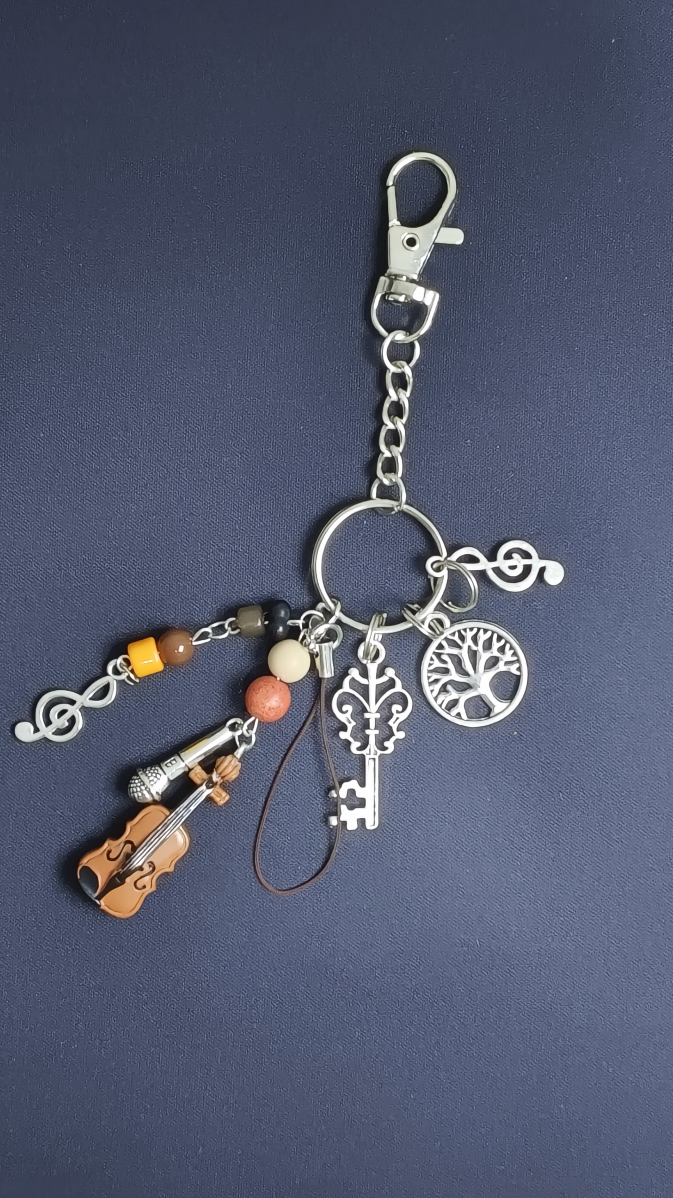 2026新品DIY小提琴乐器主题钥匙扣挂件饰品组合流行时尚创意饰品