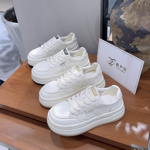 厚底小白鞋百搭休闲板鞋女2026新款女款春款爆款轻便软底不累脚