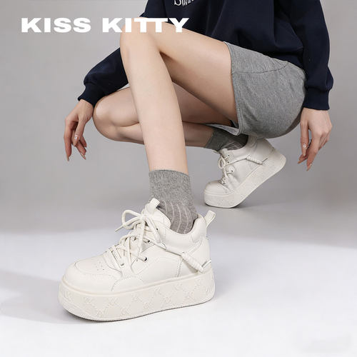 KISSKITTY厚底板鞋女2026春季新款小个子增高拼接百搭休闲小白鞋