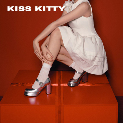 方头玛丽珍鞋牛皮银色高跟鞋