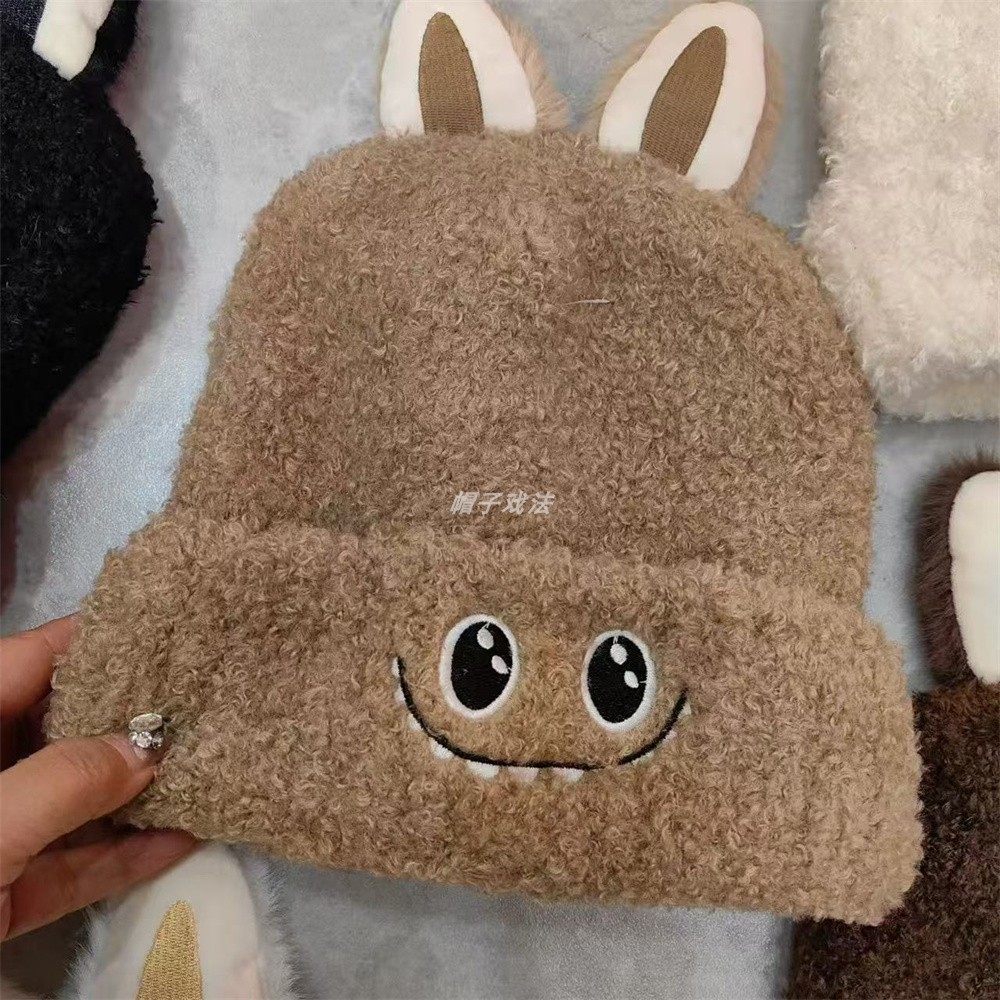 秋冬女式呲牙小兔耳朵可爱毛绒绒手感好拉布布百搭保暖针织护耳帽