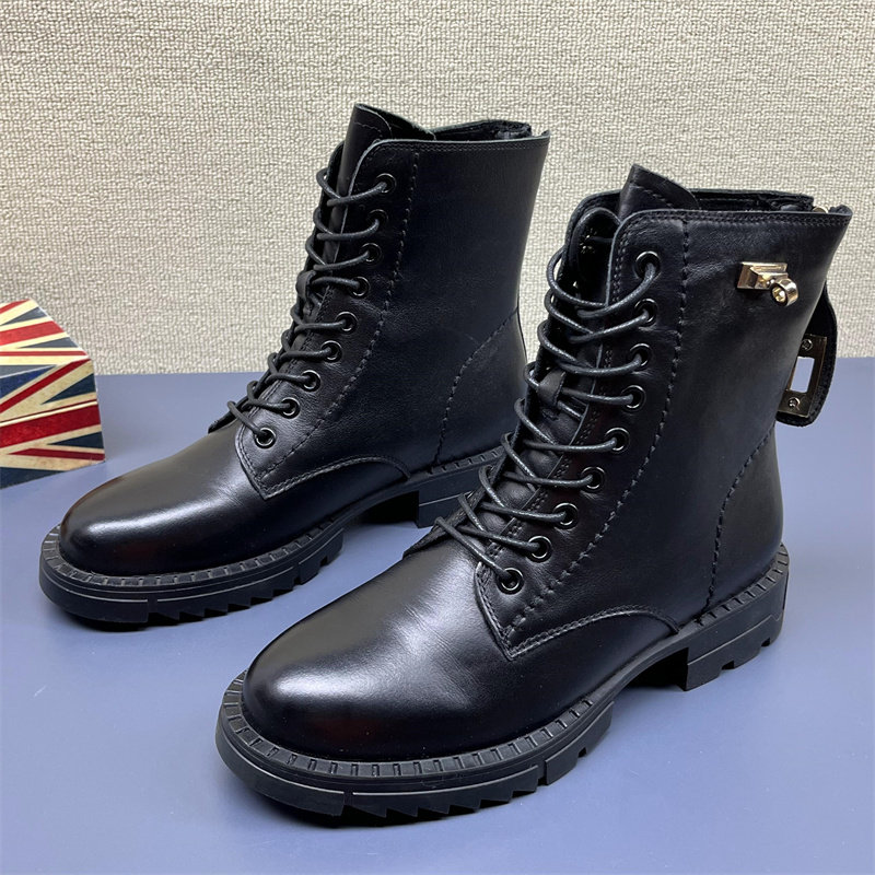 品牌撤柜真皮女士马丁靴头层牛皮棉靴短筒棉皮靴英伦风中筒靴皮靴