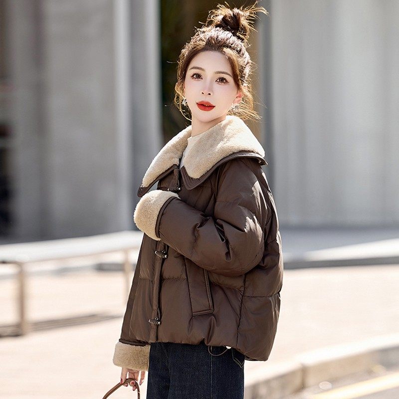 牛角扣羽绒服女短款今年冬新款宽松白鸭绒PU皮免洗小个子加厚外套,女装/女士精品,羽绒服,淘宝优惠券,粉丝福利购,淘宝优惠卷