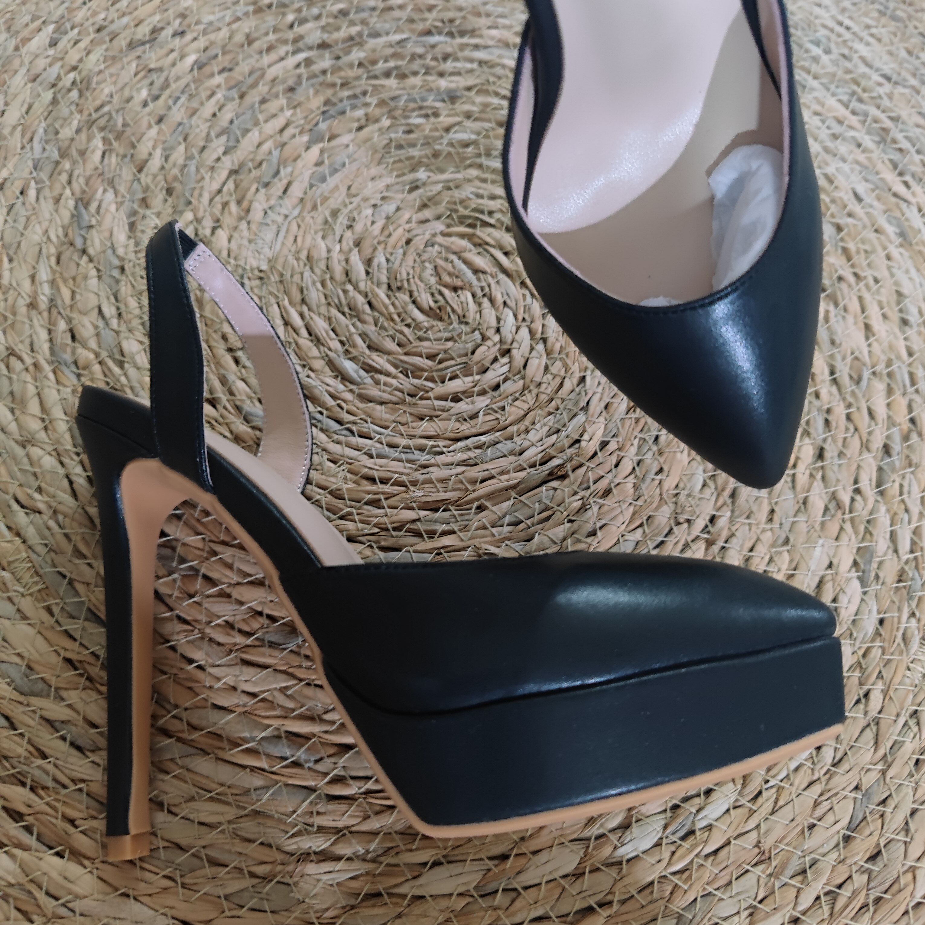 2026夏季新款黑色尖头防水台后带防脱凉鞋高跟12CM御姐风女