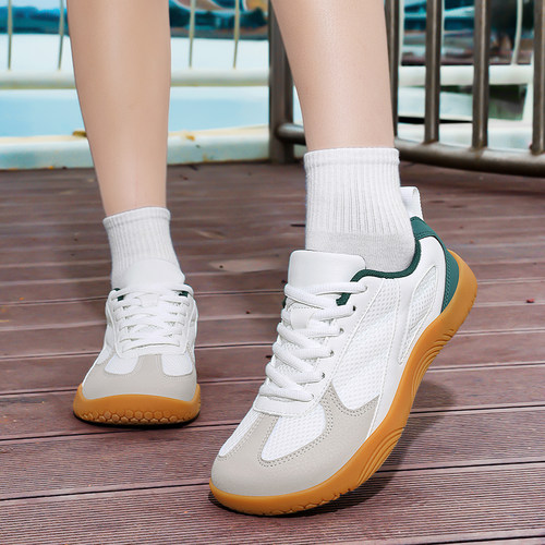 脚宽胖大码41-44复古德训宽女鞋