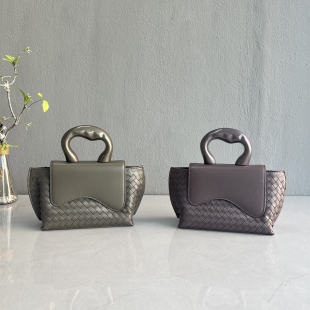 高级质感羊皮手工编织手提包 撤柜尾货小众设计师款 捡漏 正价300