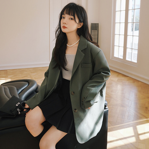 韩版绿色西装外套女早春秋2025新款高级感休闲气质垫肩宽松小西服图片