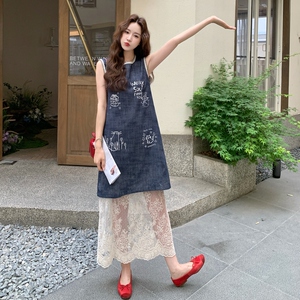 蕾丝刺绣无袖牛仔连衣裙女夏2025新款韩系绝美小众设计感图片