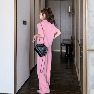粉色休闲运动套装女夏季2025新款洋气减龄短袖上衣阔腿裤两件套女