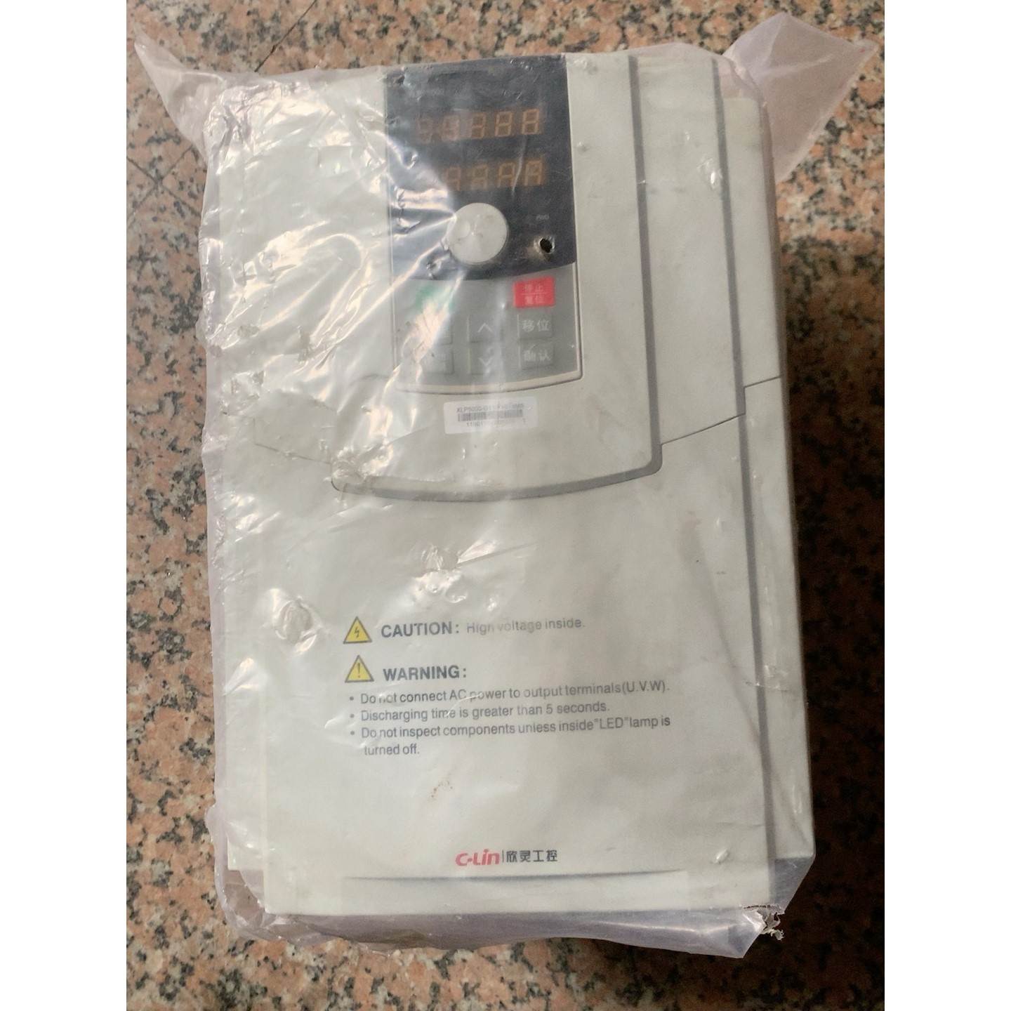 （议价）全新没纸箱包装,只有薄膜袋.欣灵变频器,XLP5000-G1