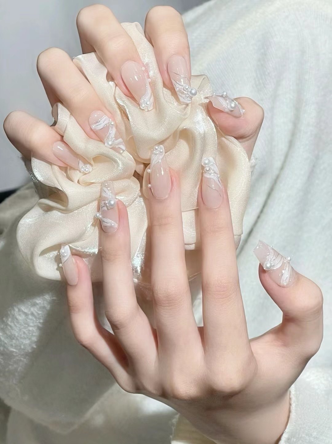 纯手工穿戴甲春季高端手绘丝带重工美甲手作成品高级感中长款甲片