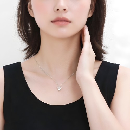 925银莫桑石蝴蝶结吊坠项链