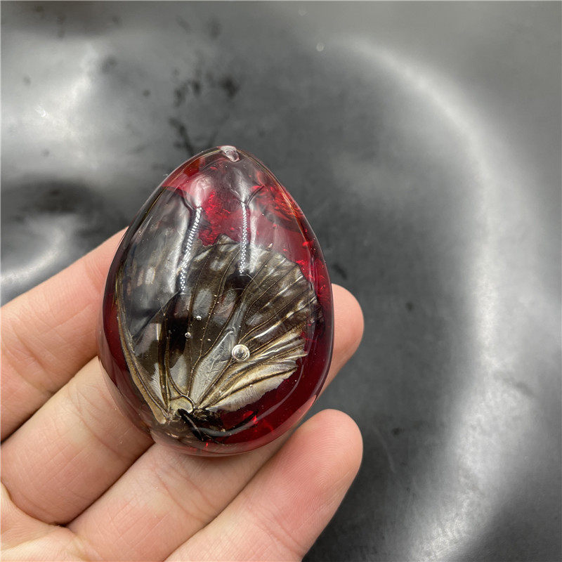玉翔玉业 新款红色血珀蝴蝶吊坠 虫珀毛衣链挂件 玉坠 特价