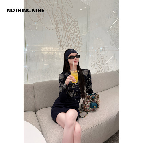 NOTHING NINE 星落烟火间烟花烫钻针织连衣裙