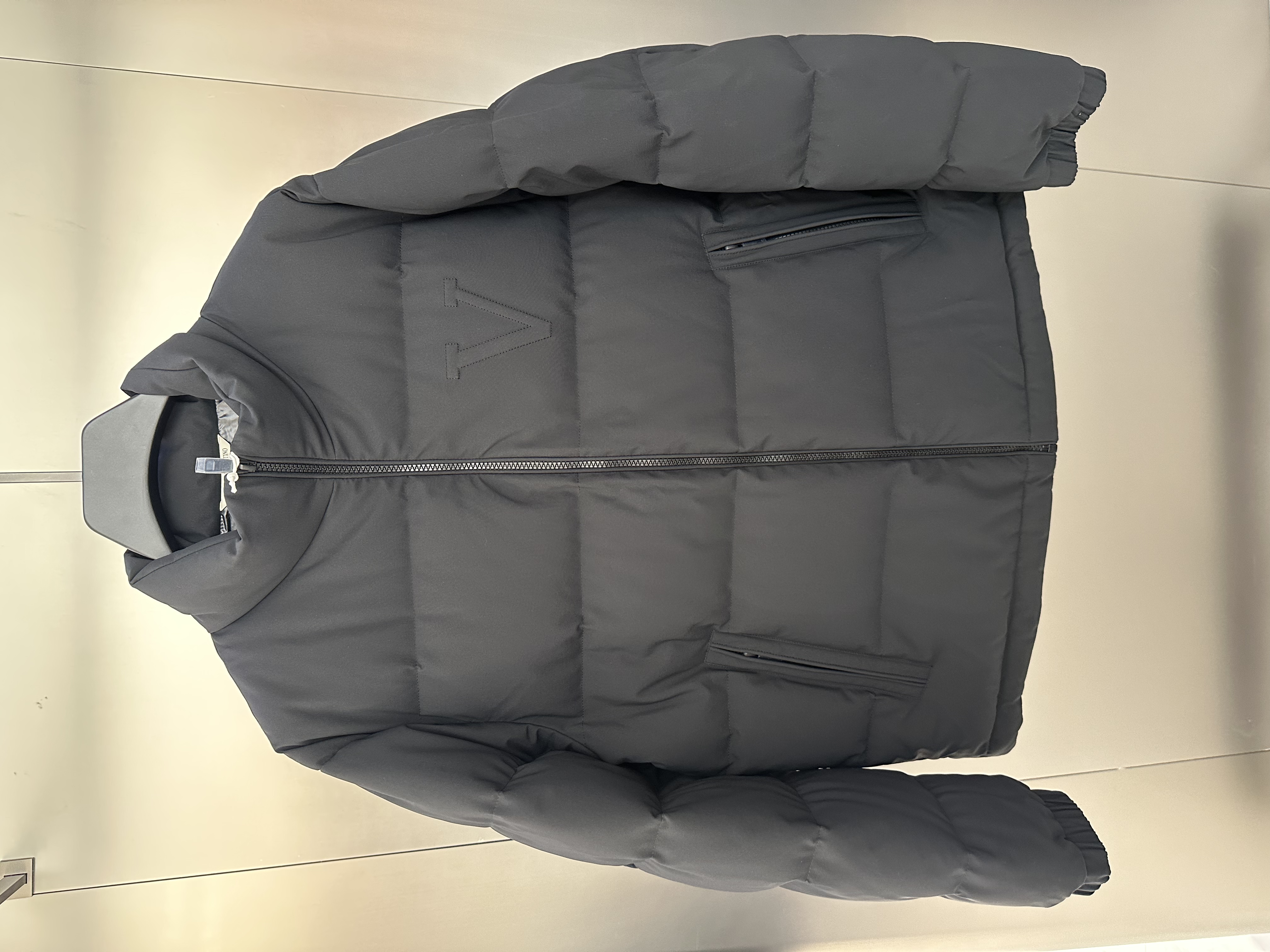 25秋冬GIOVANNI VALENTINO男羽绒服经典字母logo钢印提花羽绒服