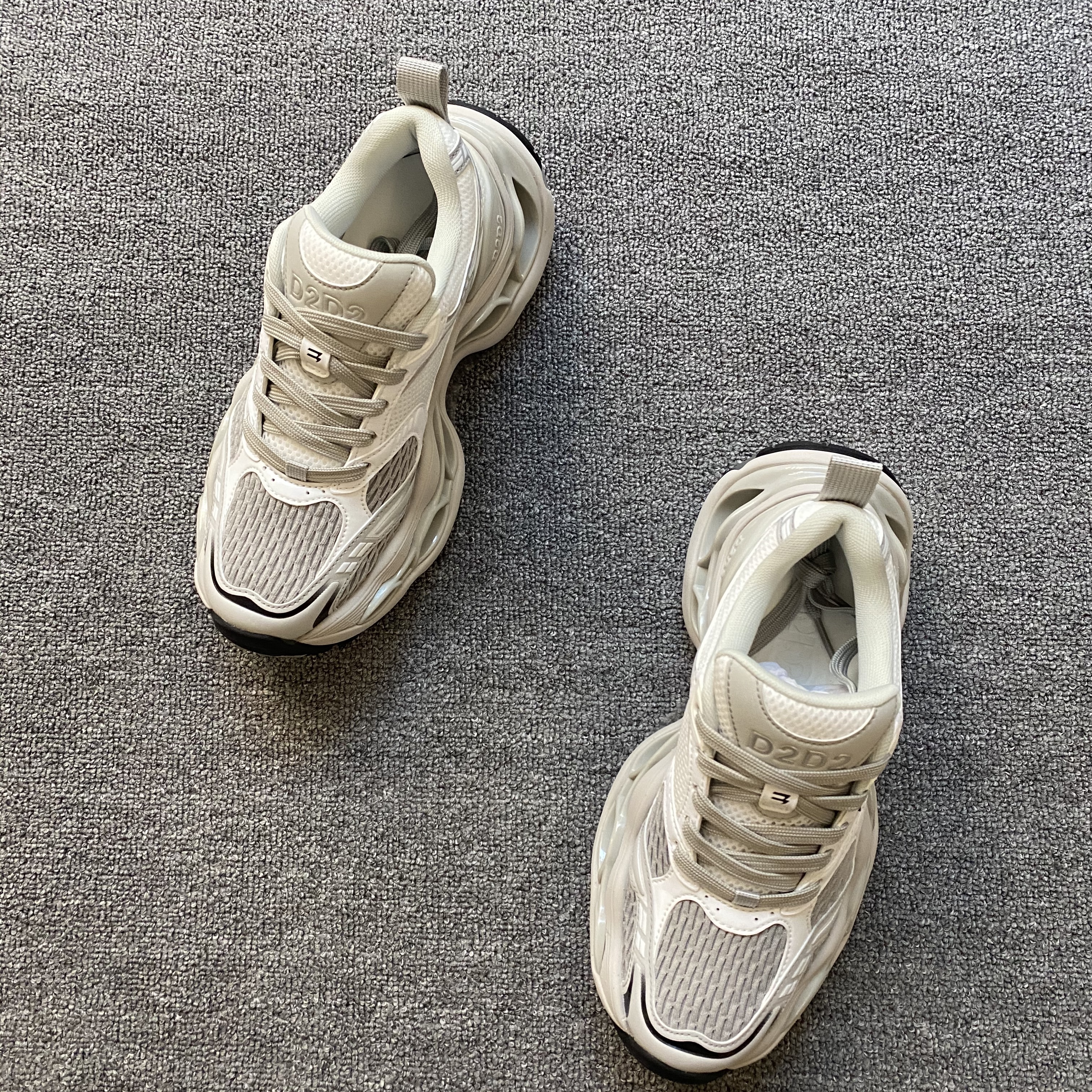 25秋冬D2D2男鞋时尚拼料厚底镂空设计舒适男士老爹鞋