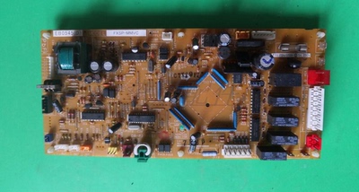 适用大金空调风管机内机电脑板E