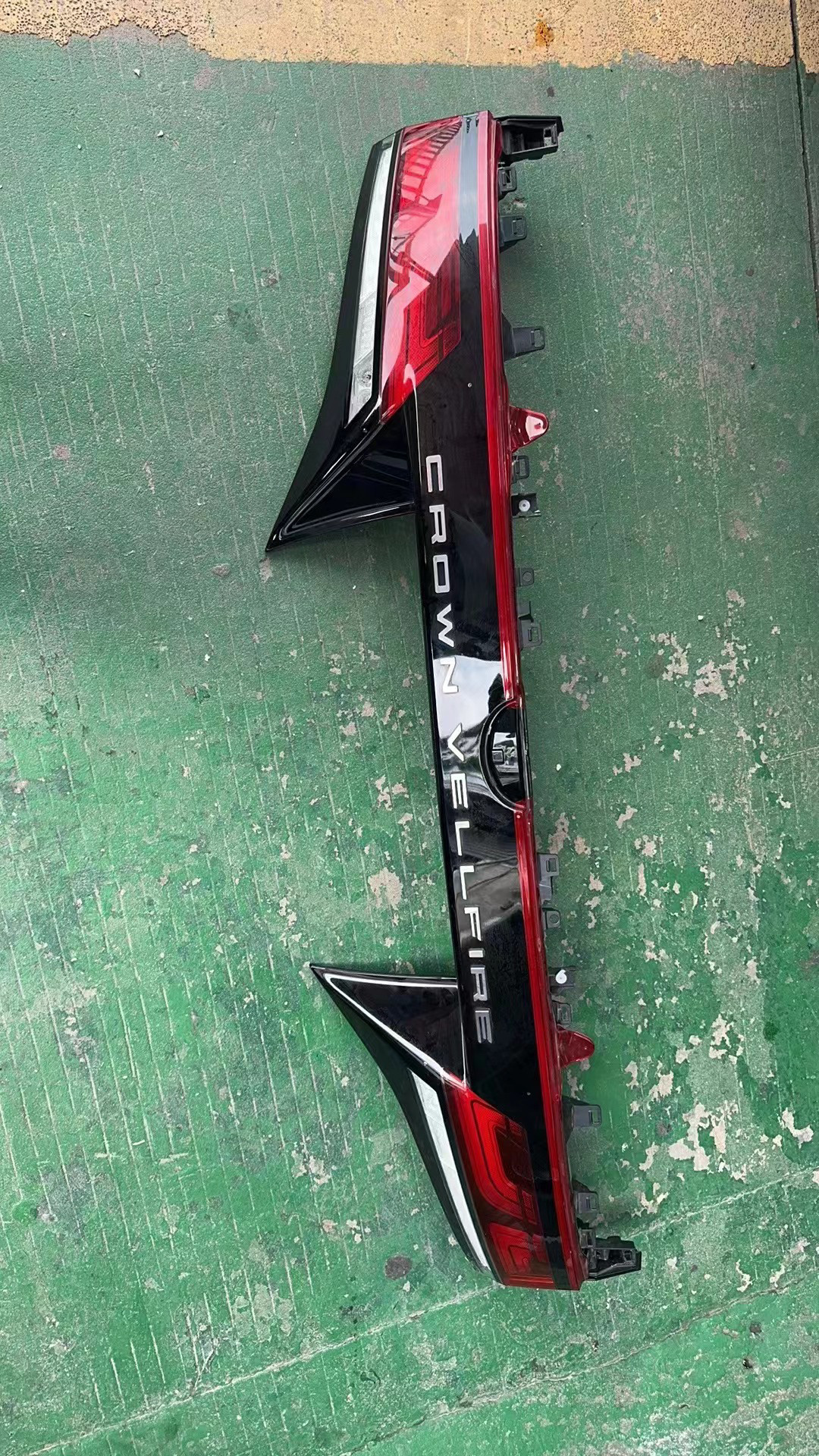 适用24款丰田40系埃尔法原装贯穿尾灯后尾灯ALPHARD 40系原厂尾灯