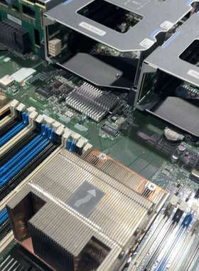 Cisco/UCS C240  M4 2U双路平台 双电双散.询价