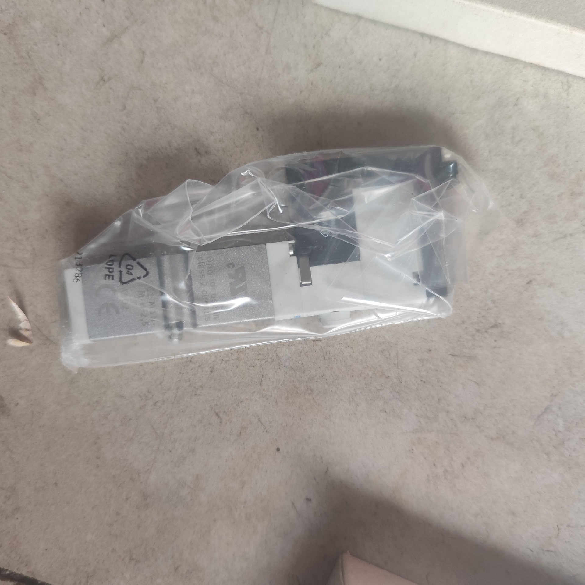 FESTO电磁阀，型号CPASC1-M1H-M-H-2,.询价