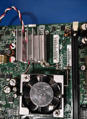 出一块Intel D945GCLF2主板，Intel芯片.询价