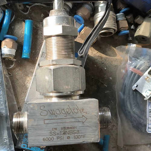 世伟洛克SS-12NBS8锈钢苛刻环境型联合阀帽针阀一.询价