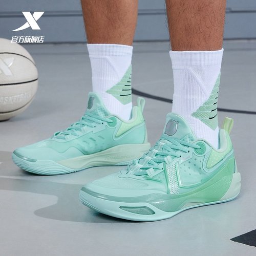 特步灵击 | 后卫篮球鞋低帮新款耐磨减震碳板专业实战运动鞋