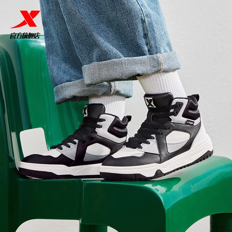 特步高帮板鞋女鞋小白鞋运动鞋