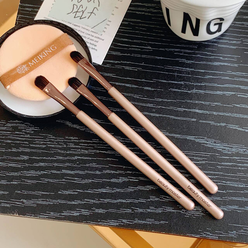多功能化妆刷眼影刷便携软毛
