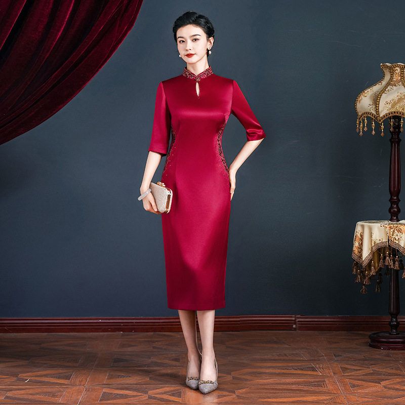 奕雯婚宴中式高端礼服复古高贵