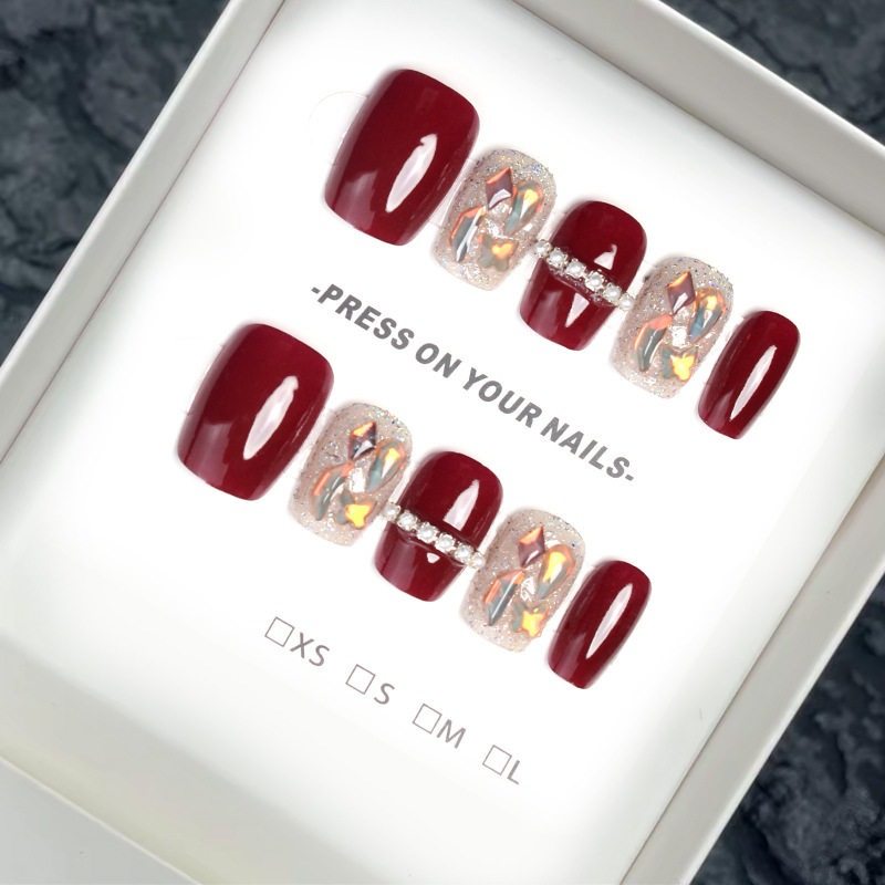 手工儿童美甲穿戴甲高级感短款红色横钻美人指甲贴片2026马年新款,彩妆/香水/美妆工具,穿戴甲/甲片,淘宝优惠券,粉丝福利购,淘宝优惠卷