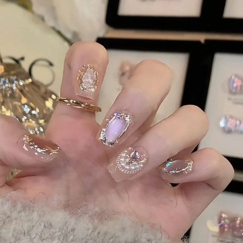 2026年新款儿童美甲穿戴甲感短款巴洛克紫色公主30片假指甲贴,彩妆/香水/美妆工具,美甲工具,淘宝优惠券,粉丝福利购,淘宝优惠卷