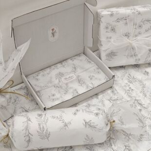 ins简约高级感雪梨纸17克半透明鞋子衣服装包装纸飞机盒打底内衬