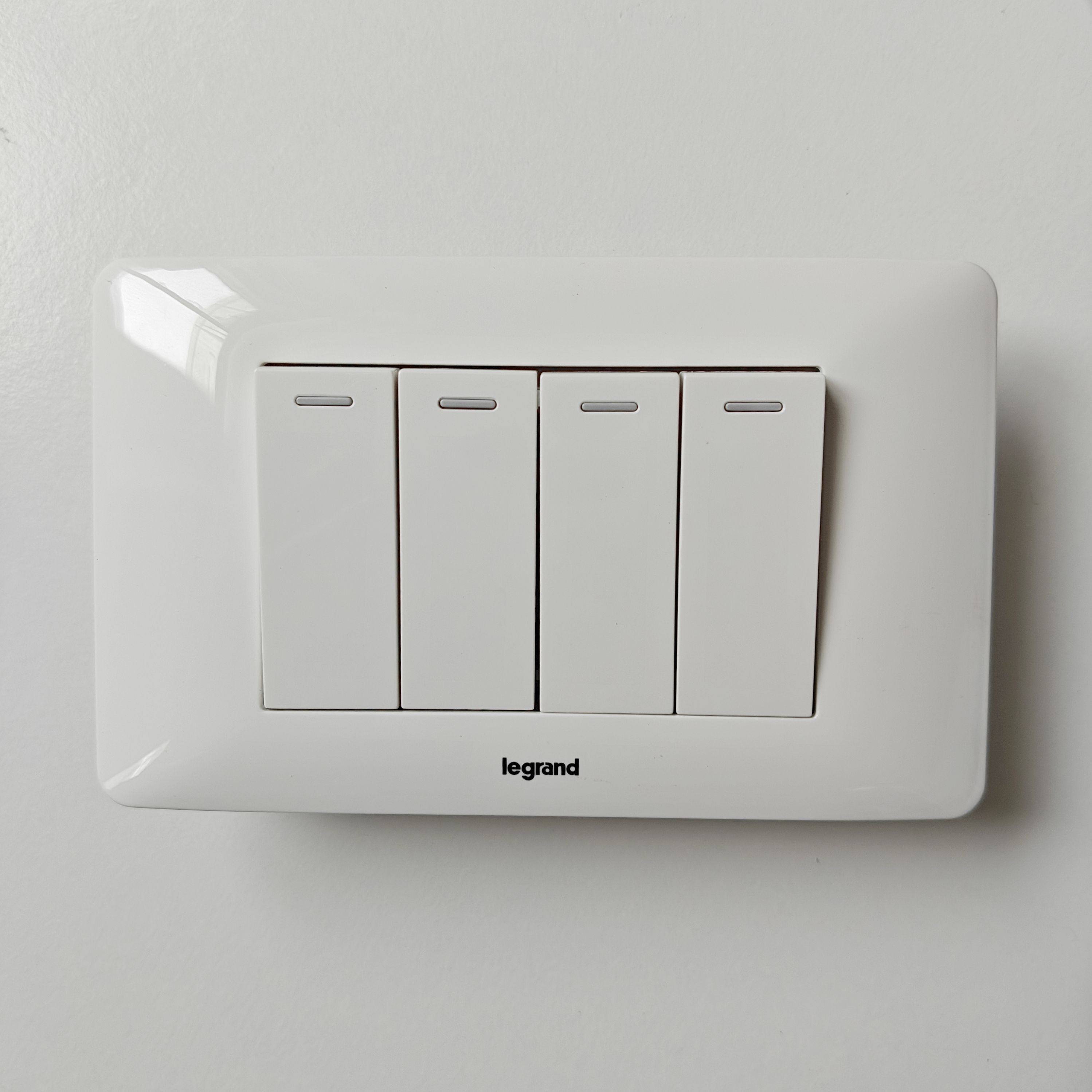 罗格朗118型开关插座尚超系列四开单控四联开关118*75孔距85